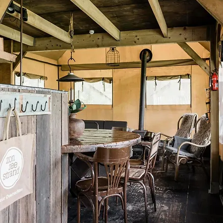 Glamping Woodlodge Luxe In Duynpark, Callanstoog