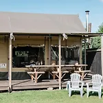 Luxury tent Woodlodge Luxe In Duynpark, Callanstoog *