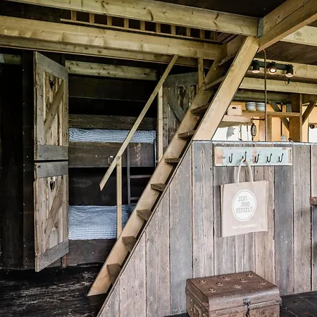 Luxury tent Woodlodge Luxe In Duynpark, Callanstoog *